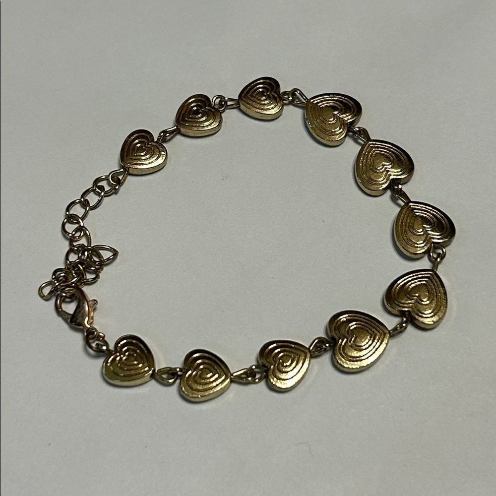 Gold Toned Linked Heart Charm Bracelet